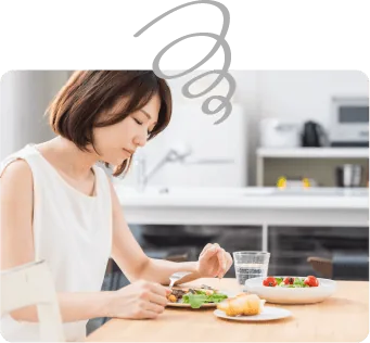 食欲がなくて食事に手が伸びない人